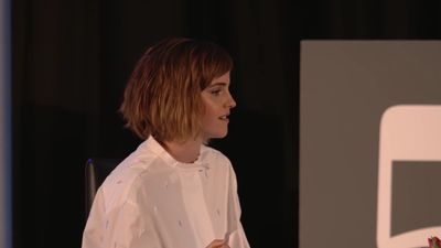 EmmaWatsonFan-nl_2016OurSharedShelf-InCoversationWithGloriaSteinem0669.jpg