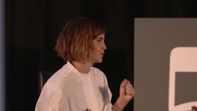 EmmaWatsonFan-nl_2016OurSharedShelf-InCoversationWithGloriaSteinem0681.jpg