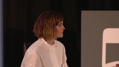 EmmaWatsonFan-nl_2016OurSharedShelf-InCoversationWithGloriaSteinem0686.jpg