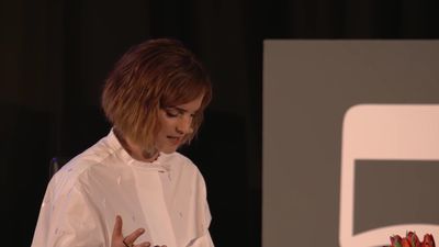 EmmaWatsonFan-nl_2016OurSharedShelf-InCoversationWithGloriaSteinem0913.jpg