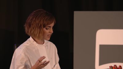 EmmaWatsonFan-nl_2016OurSharedShelf-InCoversationWithGloriaSteinem0929.jpg