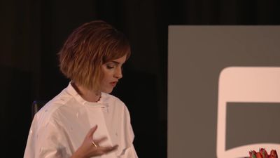 EmmaWatsonFan-nl_2016OurSharedShelf-InCoversationWithGloriaSteinem0931.jpg