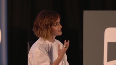 EmmaWatsonFan-nl_2016OurSharedShelf-InCoversationWithGloriaSteinem1111.jpg