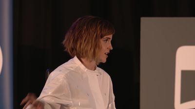 EmmaWatsonFan-nl_2016OurSharedShelf-InCoversationWithGloriaSteinem1122.jpg