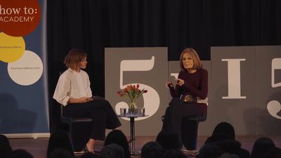 EmmaWatsonFan-nl_2016OurSharedShelf-InCoversationWithGloriaSteinem1144.jpg