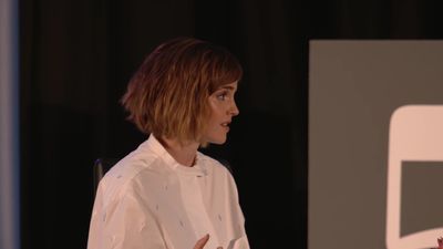 EmmaWatsonFan-nl_2016OurSharedShelf-InCoversationWithGloriaSteinem1248.jpg