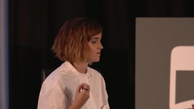 EmmaWatsonFan-nl_2016OurSharedShelf-InCoversationWithGloriaSteinem1252.jpg