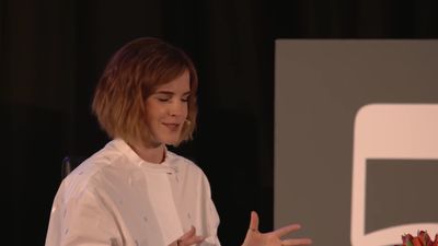 EmmaWatsonFan-nl_2016OurSharedShelf-InCoversationWithGloriaSteinem1343.jpg