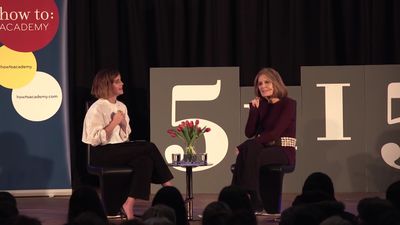 EmmaWatsonFan-nl_2016OurSharedShelf-InCoversationWithGloriaSteinem1361.jpg