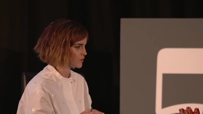 EmmaWatsonFan-nl_2016OurSharedShelf-InCoversationWithGloriaSteinem1496.jpg