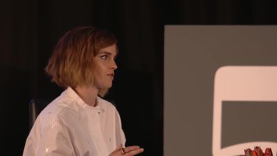 EmmaWatsonFan-nl_2016OurSharedShelf-InCoversationWithGloriaSteinem1498.jpg