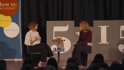 EmmaWatsonFan-nl_2016OurSharedShelf-InCoversationWithGloriaSteinem1584.jpg