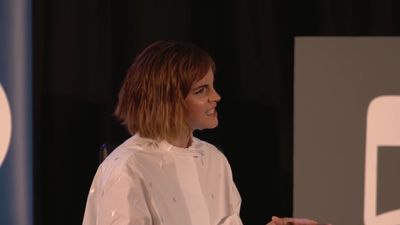 EmmaWatsonFan-nl_2016OurSharedShelf-InCoversationWithGloriaSteinem1594.jpg