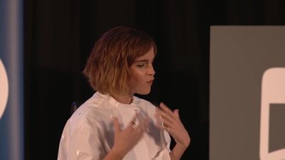 EmmaWatsonFan-nl_2016OurSharedShelf-InCoversationWithGloriaSteinem1598.jpg