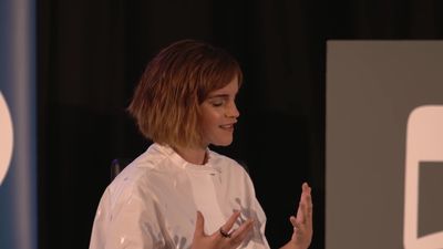 EmmaWatsonFan-nl_2016OurSharedShelf-InCoversationWithGloriaSteinem1599.jpg