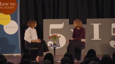 EmmaWatsonFan-nl_2016OurSharedShelf-InCoversationWithGloriaSteinem1742.jpg