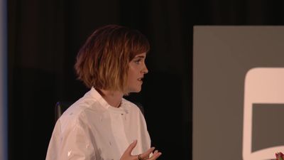 EmmaWatsonFan-nl_2016OurSharedShelf-InCoversationWithGloriaSteinem1774.jpg