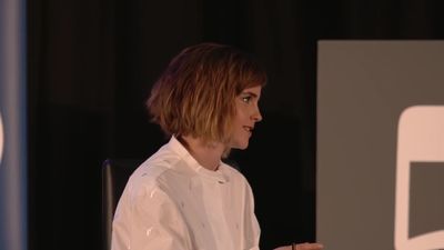 EmmaWatsonFan-nl_2016OurSharedShelf-InCoversationWithGloriaSteinem2041.jpg