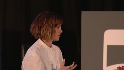 EmmaWatsonFan-nl_2016OurSharedShelf-InCoversationWithGloriaSteinem2230.jpg