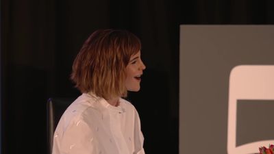 EmmaWatsonFan-nl_2016OurSharedShelf-InCoversationWithGloriaSteinem2246.jpg