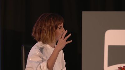 EmmaWatsonFan-nl_2016OurSharedShelf-InCoversationWithGloriaSteinem2247.jpg