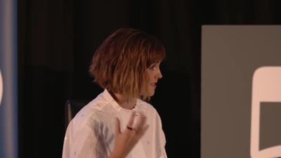 EmmaWatsonFan-nl_2016OurSharedShelf-InCoversationWithGloriaSteinem2380.jpg