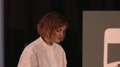 EmmaWatsonFan-nl_2016OurSharedShelf-InCoversationWithGloriaSteinem2581.jpg