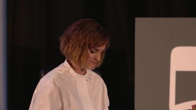 EmmaWatsonFan-nl_2016OurSharedShelf-InCoversationWithGloriaSteinem2582.jpg