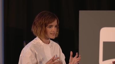 EmmaWatsonFan-nl_2016OurSharedShelf-InCoversationWithGloriaSteinem2610.jpg