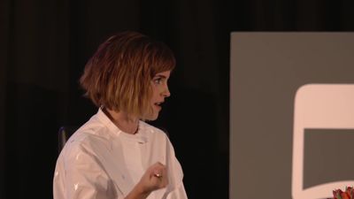 EmmaWatsonFan-nl_2016OurSharedShelf-InCoversationWithGloriaSteinem2805.jpg