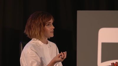 EmmaWatsonFan-nl_2016OurSharedShelf-InCoversationWithGloriaSteinem2812.jpg