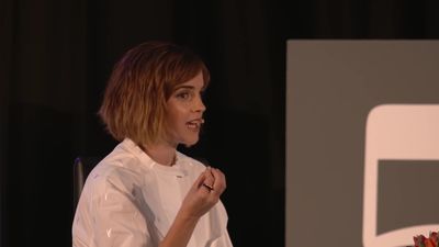 EmmaWatsonFan-nl_2016OurSharedShelf-InCoversationWithGloriaSteinem2817.jpg