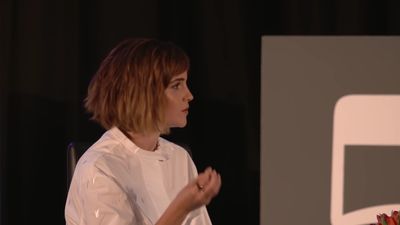 EmmaWatsonFan-nl_2016OurSharedShelf-InCoversationWithGloriaSteinem2818.jpg