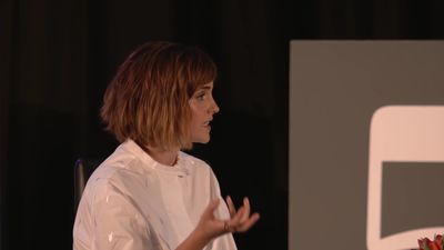 EmmaWatsonFan-nl_2016OurSharedShelf-InCoversationWithGloriaSteinem2822.jpg