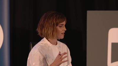 EmmaWatsonFan-nl_2016OurSharedShelf-InCoversationWithGloriaSteinem3122.jpg