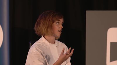 EmmaWatsonFan-nl_2016OurSharedShelf-InCoversationWithGloriaSteinem3129.jpg