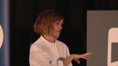 EmmaWatsonFan-nl_2016OurSharedShelf-InCoversationWithGloriaSteinem3130.jpg