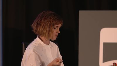 EmmaWatsonFan-nl_2016OurSharedShelf-InCoversationWithGloriaSteinem3449.jpg