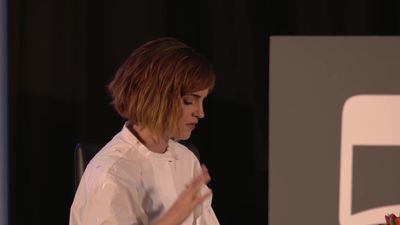 EmmaWatsonFan-nl_2016OurSharedShelf-InCoversationWithGloriaSteinem3450.jpg