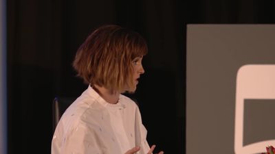 EmmaWatsonFan-nl_2016OurSharedShelf-InCoversationWithGloriaSteinem3454.jpg