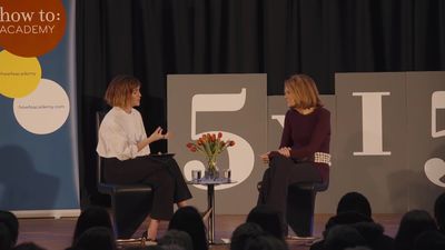 EmmaWatsonFan-nl_2016OurSharedShelf-InCoversationWithGloriaSteinem3655.jpg