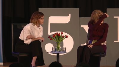 EmmaWatsonFan-nl_2016OurSharedShelf-InCoversationWithGloriaSteinem4120.jpg