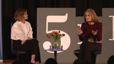 EmmaWatsonFan-nl_2016OurSharedShelf-InCoversationWithGloriaSteinem4385.jpg