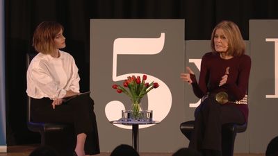 EmmaWatsonFan-nl_2016OurSharedShelf-InCoversationWithGloriaSteinem4391.jpg