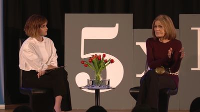 EmmaWatsonFan-nl_2016OurSharedShelf-InCoversationWithGloriaSteinem4409.jpg