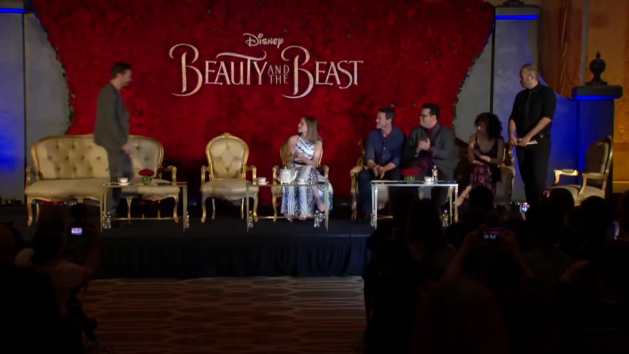 EmmaWatsonFan-dot-nl_BeautyAndTheBeastPersConferentieLA0030.jpg EmmaWatsonFan-dot-nl_BeautyAndTheBeastPersConferentieLA0030.jpg