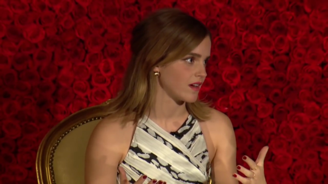 EmmaWatsonFan-dot-nl_BeautyAndTheBeastPersConferentieLA0302.jpg