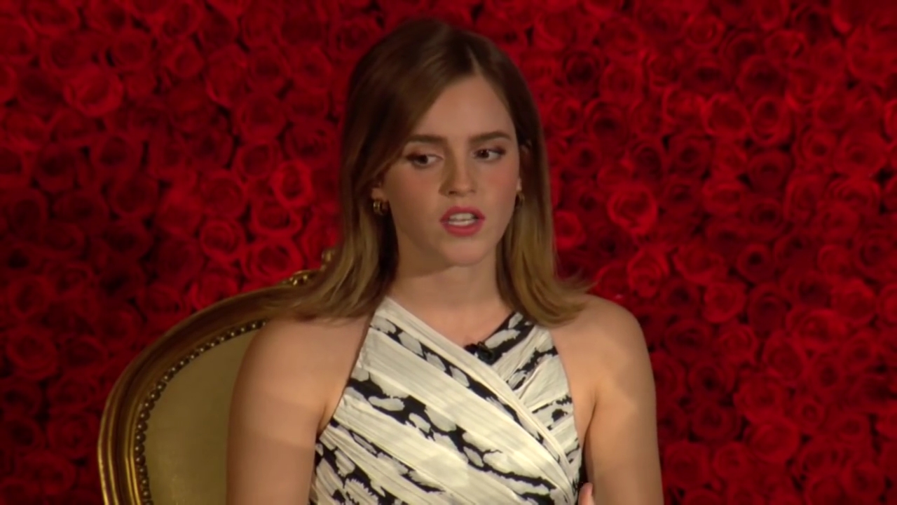 EmmaWatsonFan-dot-nl_BeautyAndTheBeastPersConferentieLA0336.jpg