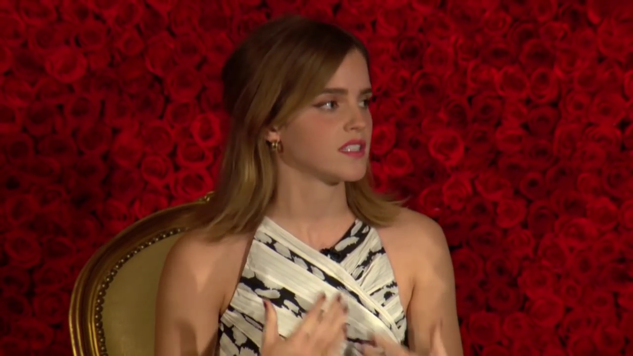 EmmaWatsonFan-dot-nl_BeautyAndTheBeastPersConferentieLA0338.jpg