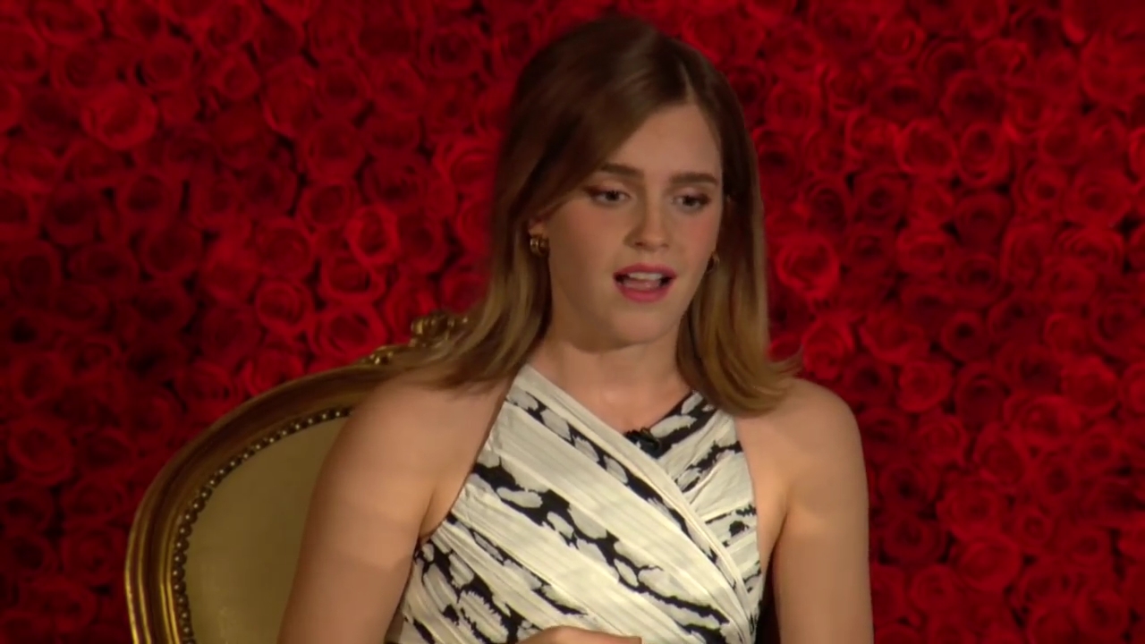 EmmaWatsonFan-dot-nl_BeautyAndTheBeastPersConferentieLA0356.jpg